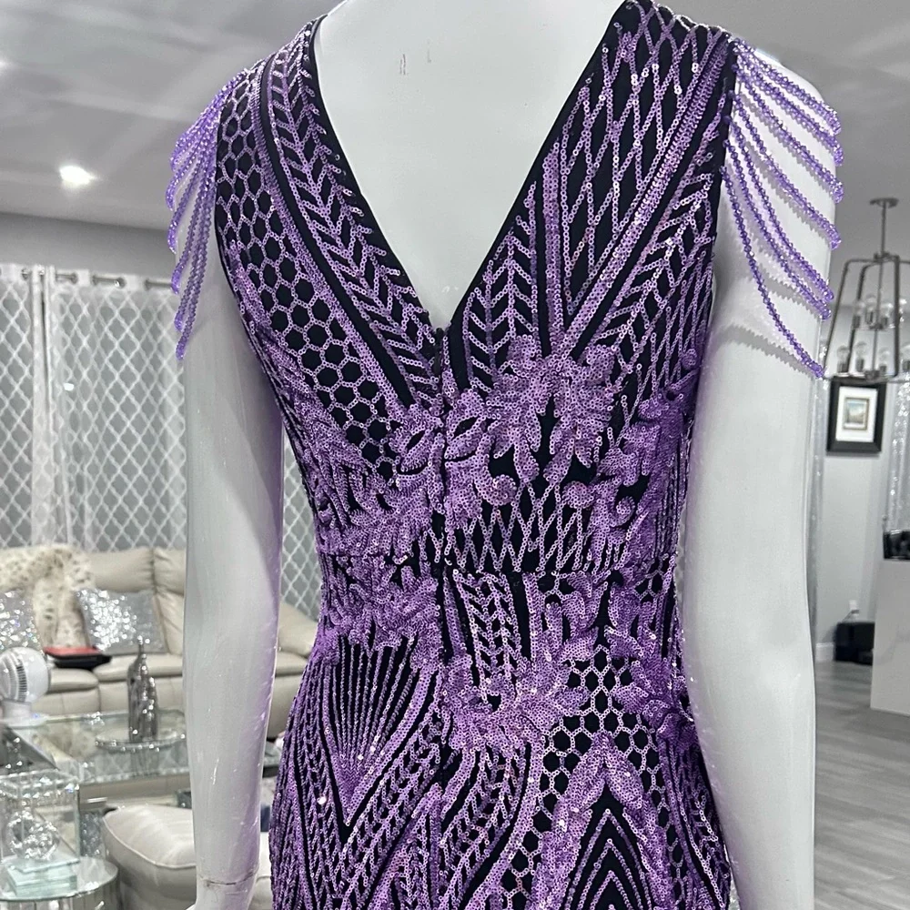 New 🟣 Purple Evening Gown with Beaded Shoulders and Long train. - Picture 12 of 16